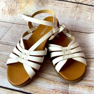 Girls White Size 1 Sandal